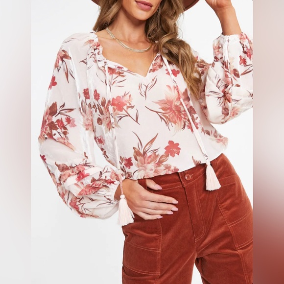 Vici Tops - NWT Vici Arden Floral Burnout Velvet Top |Size XS